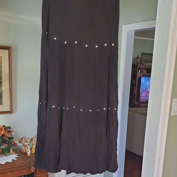 Vintage black broomstick skirt with silver studs - Picture 3 of 7